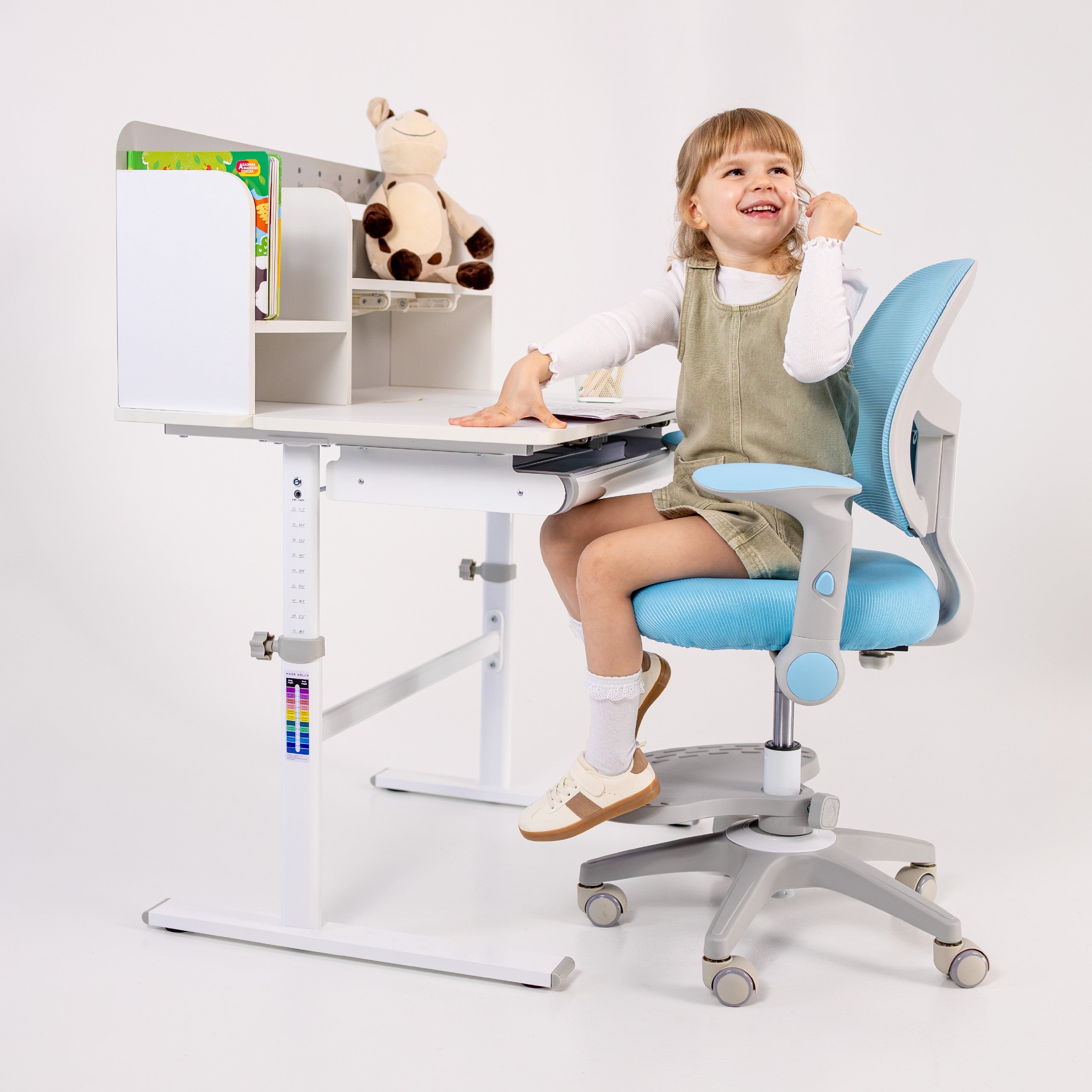 OUTLET Poltrona regolabile per bambini Mark Adler Junior 5.0 Blue