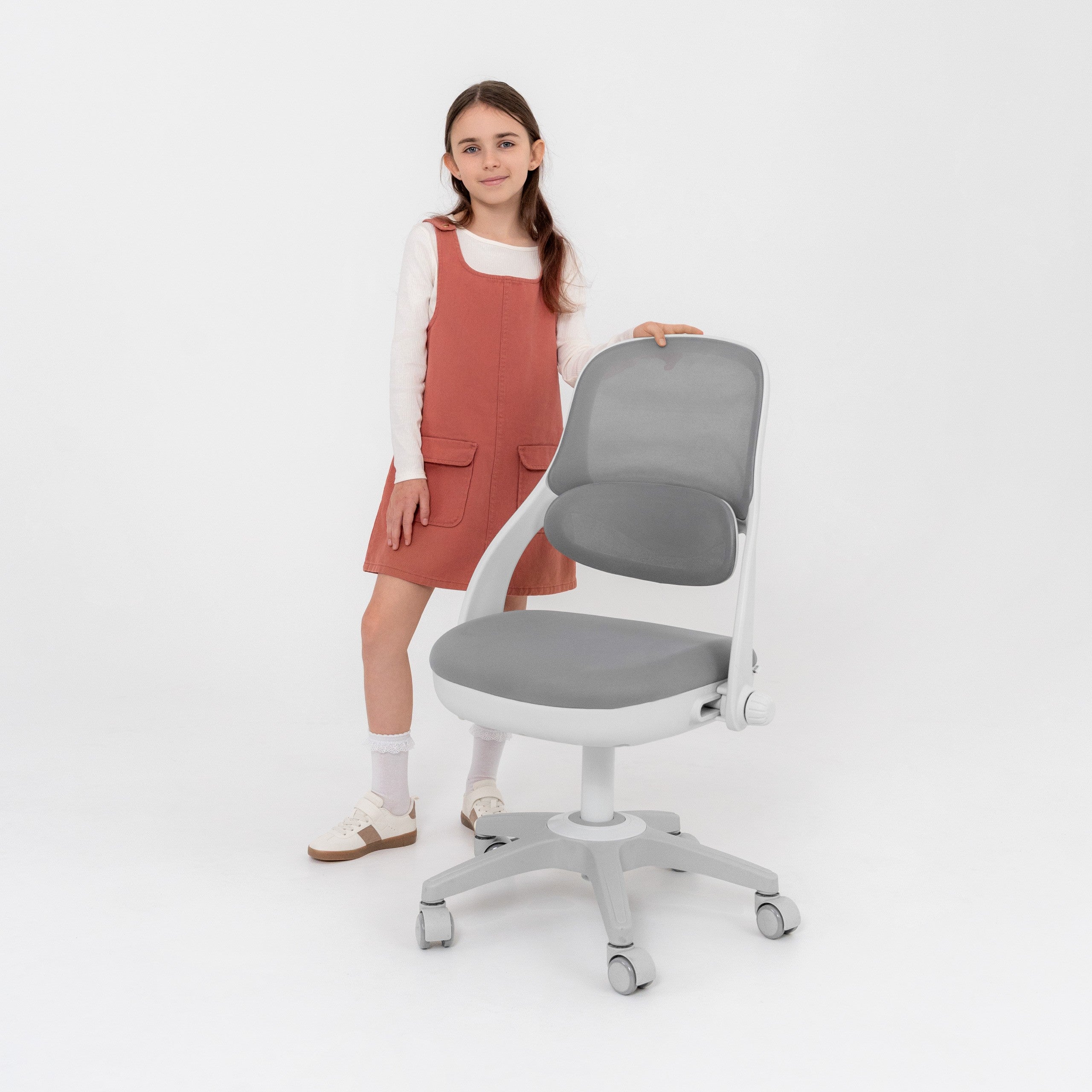 Poltrona girevole per bambini Mark Adler Junior 4.7 Grey