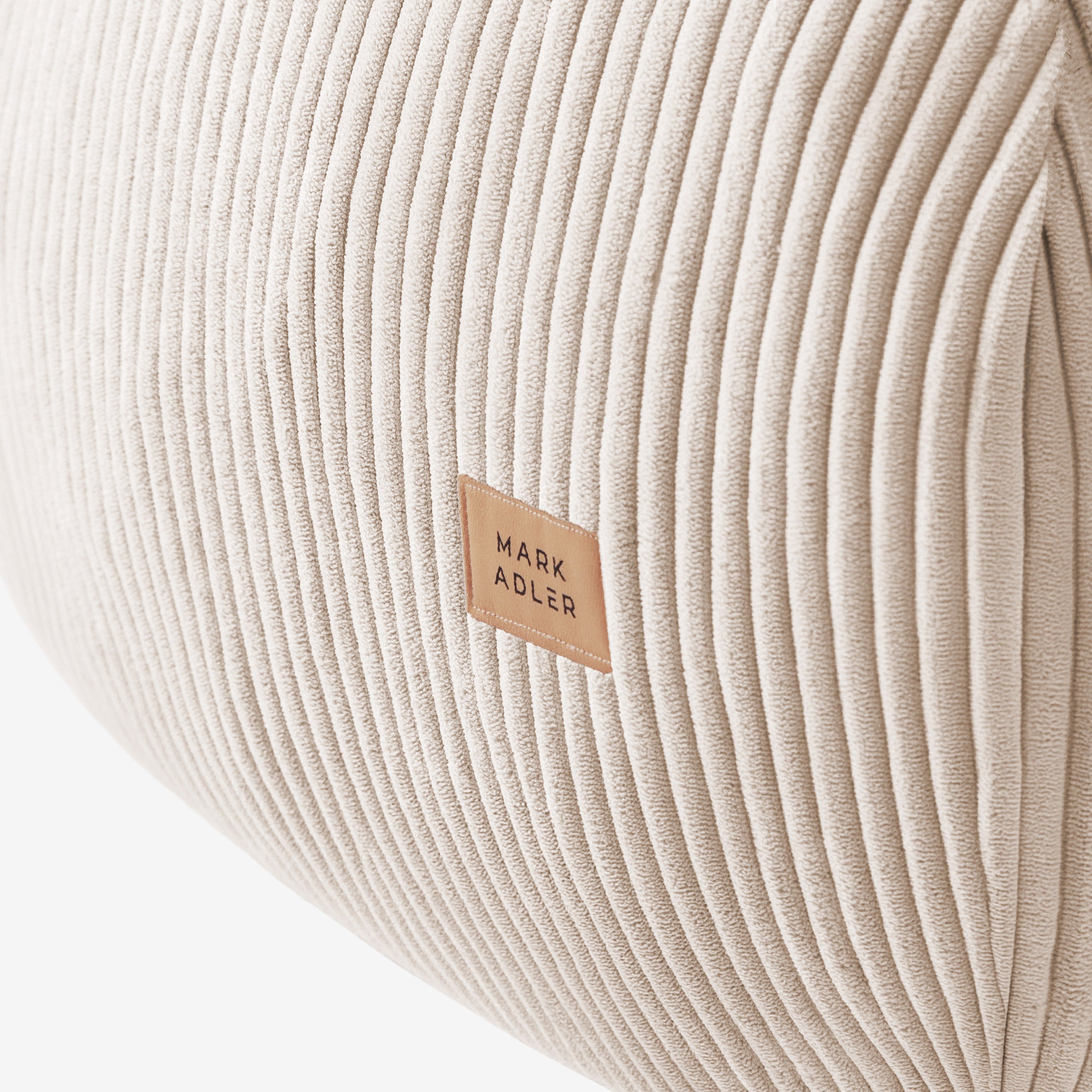 Pouf a sacco in velluto a coste beige Mark Adler Comfy 1.0 Beige