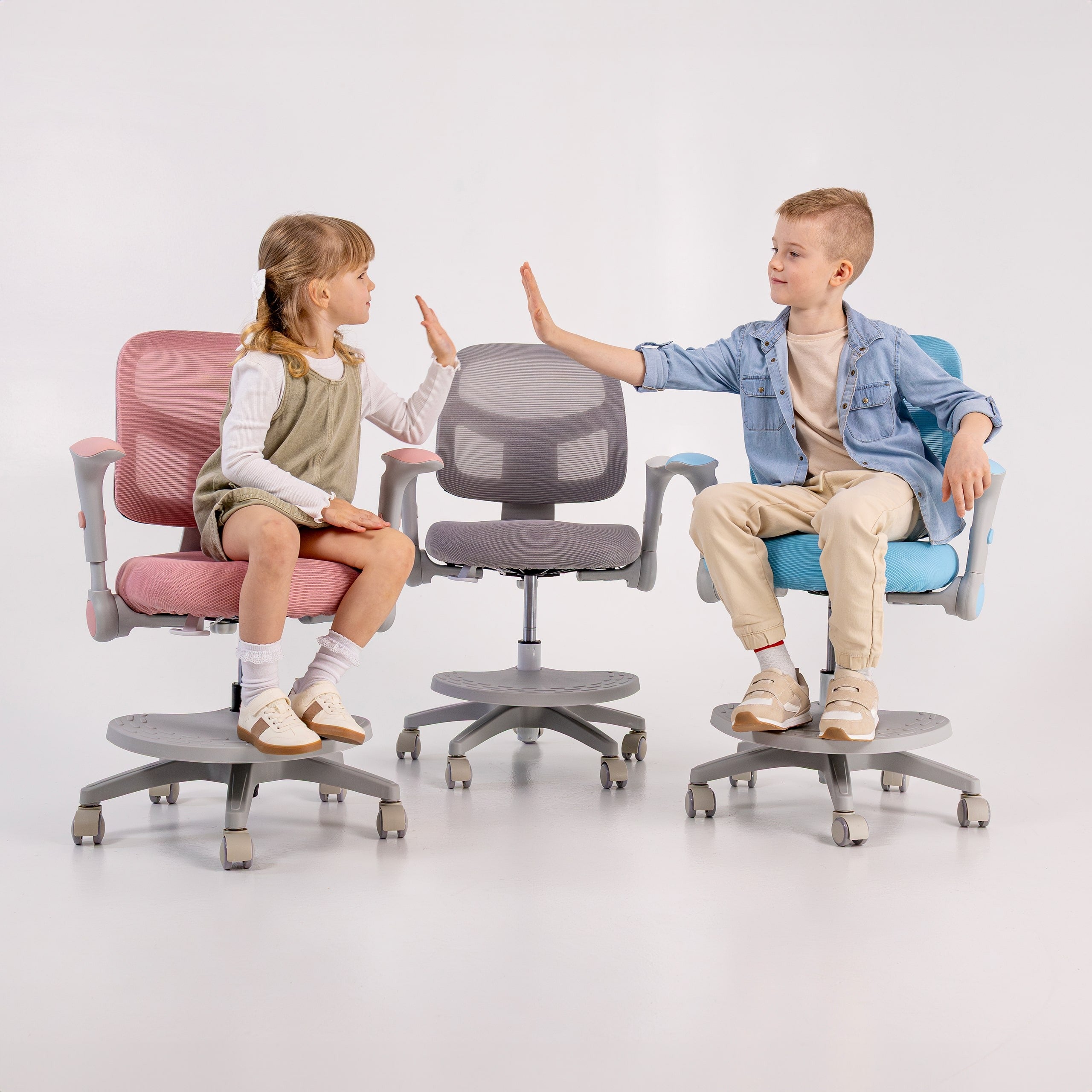 Poltrona regolabile per bambini Mark Adler Junior 5.0 Pink