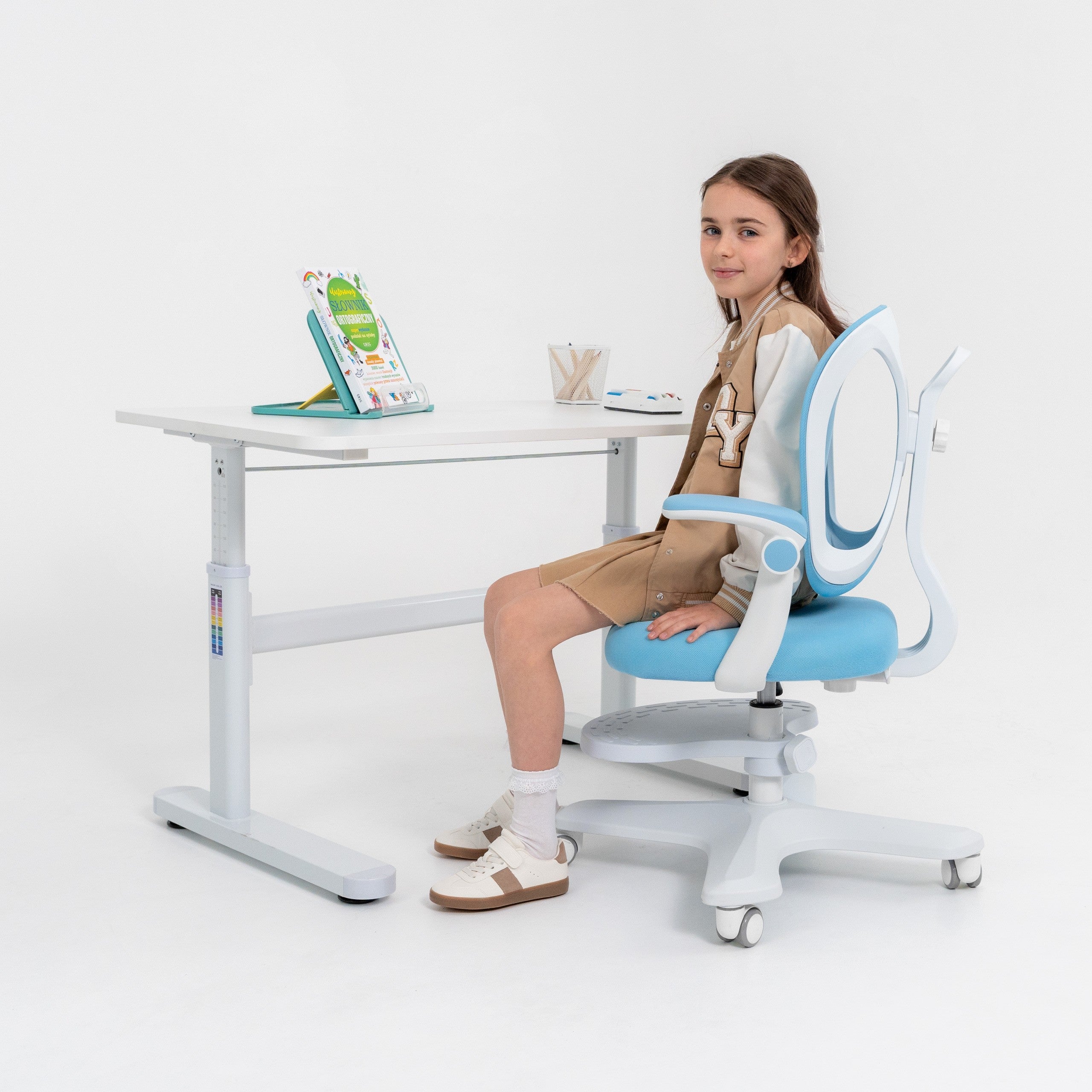 OUTLET Poltrona ergonomica per bambini Mark Adler Junior 4.6 Blue