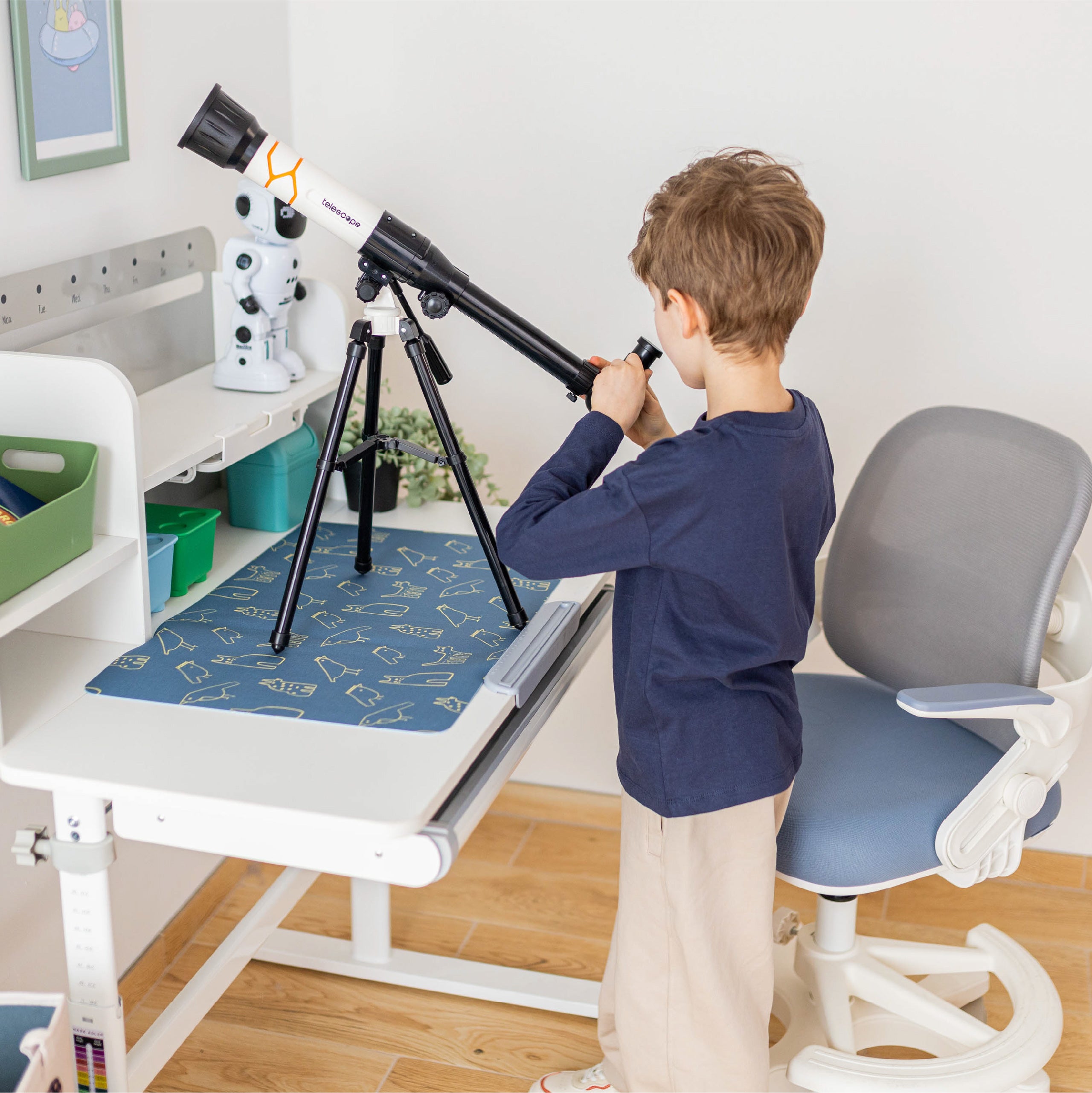 Scrivania ergonomica per bambini Mark Adler Study 5.0 Grey 90 cm