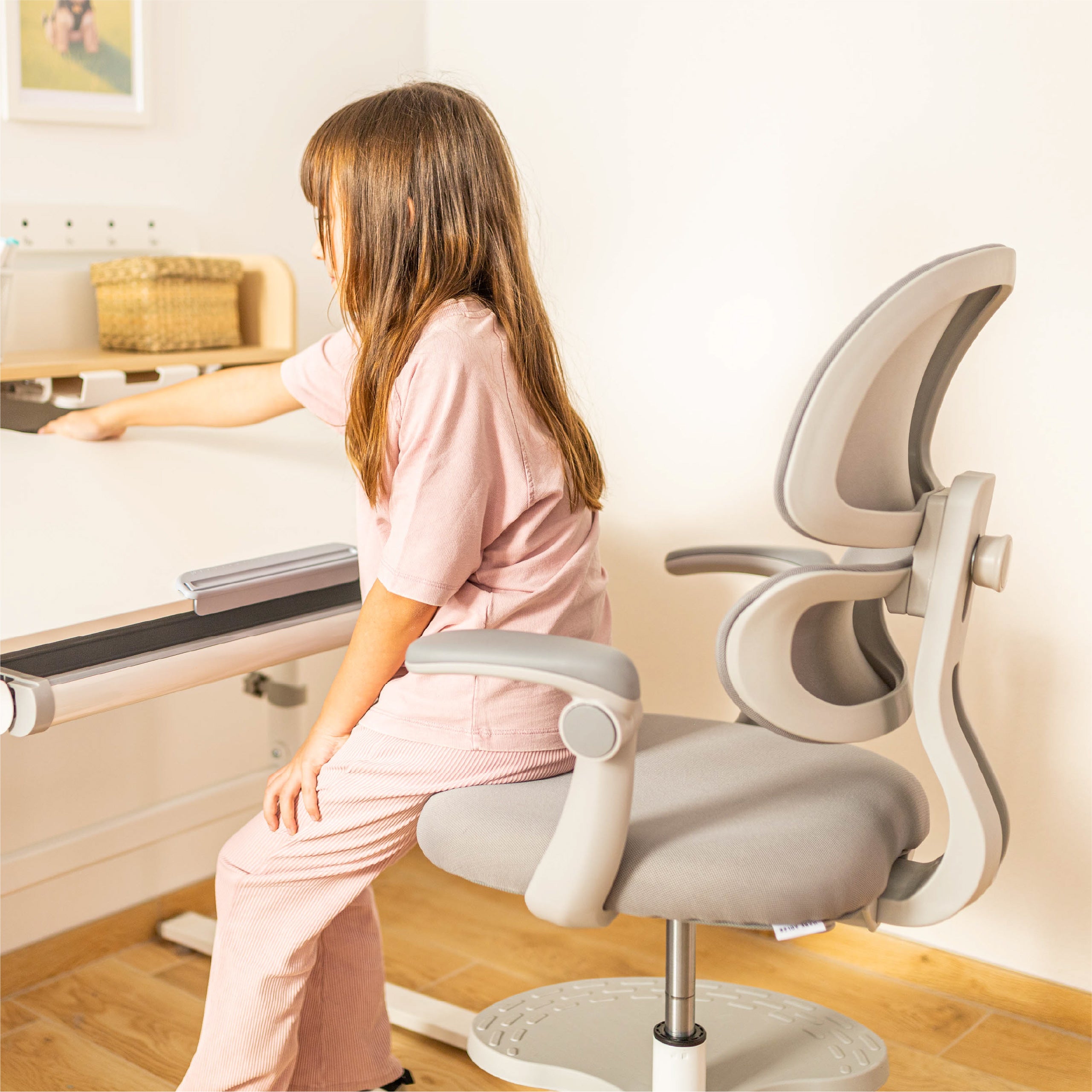 Poltrona ergonomica per bambini Mark Adler Junior 4.4 Grey