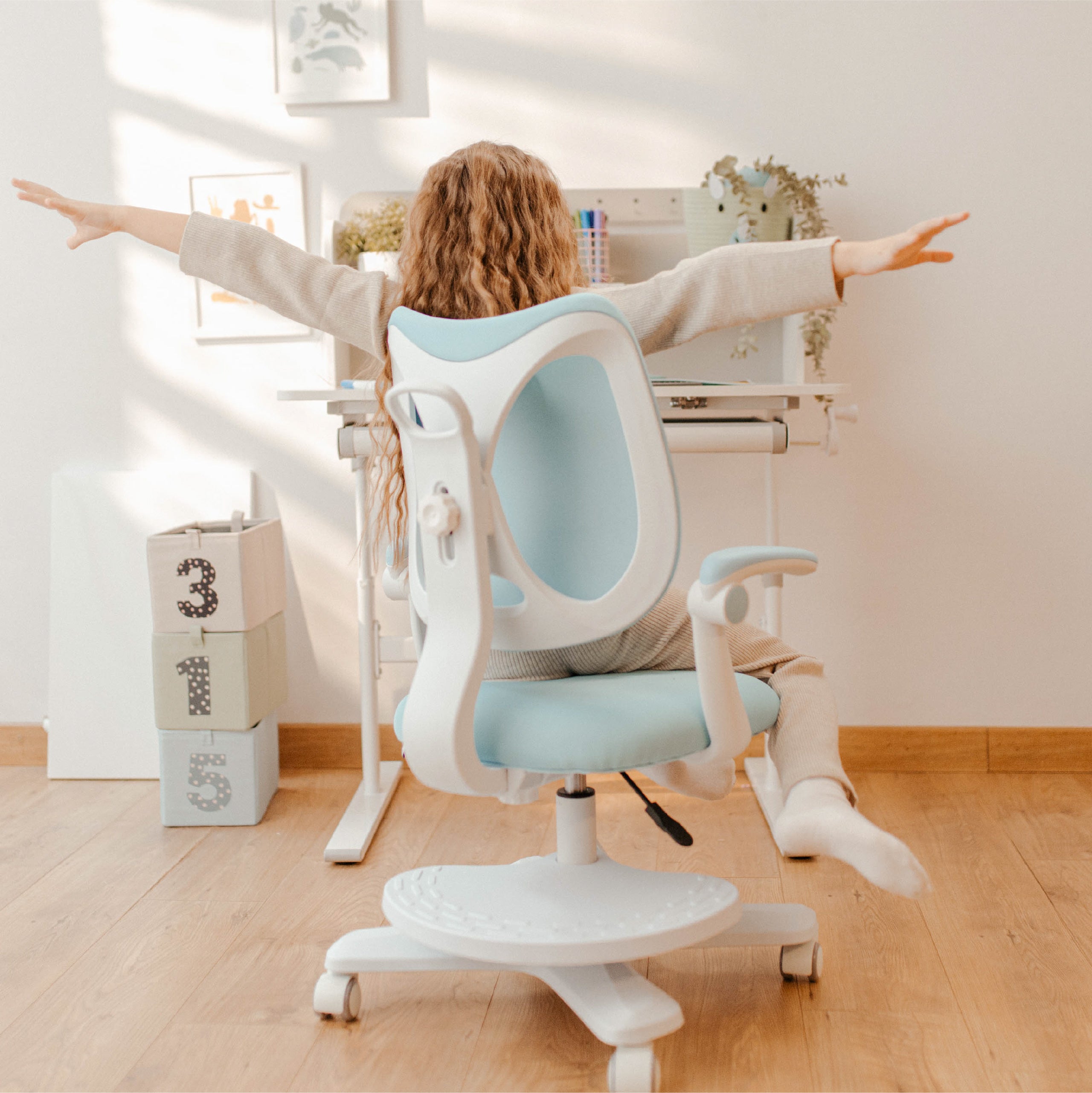 Poltrona ergonomica per bambini Mark Adler Junior 4.6 Blue