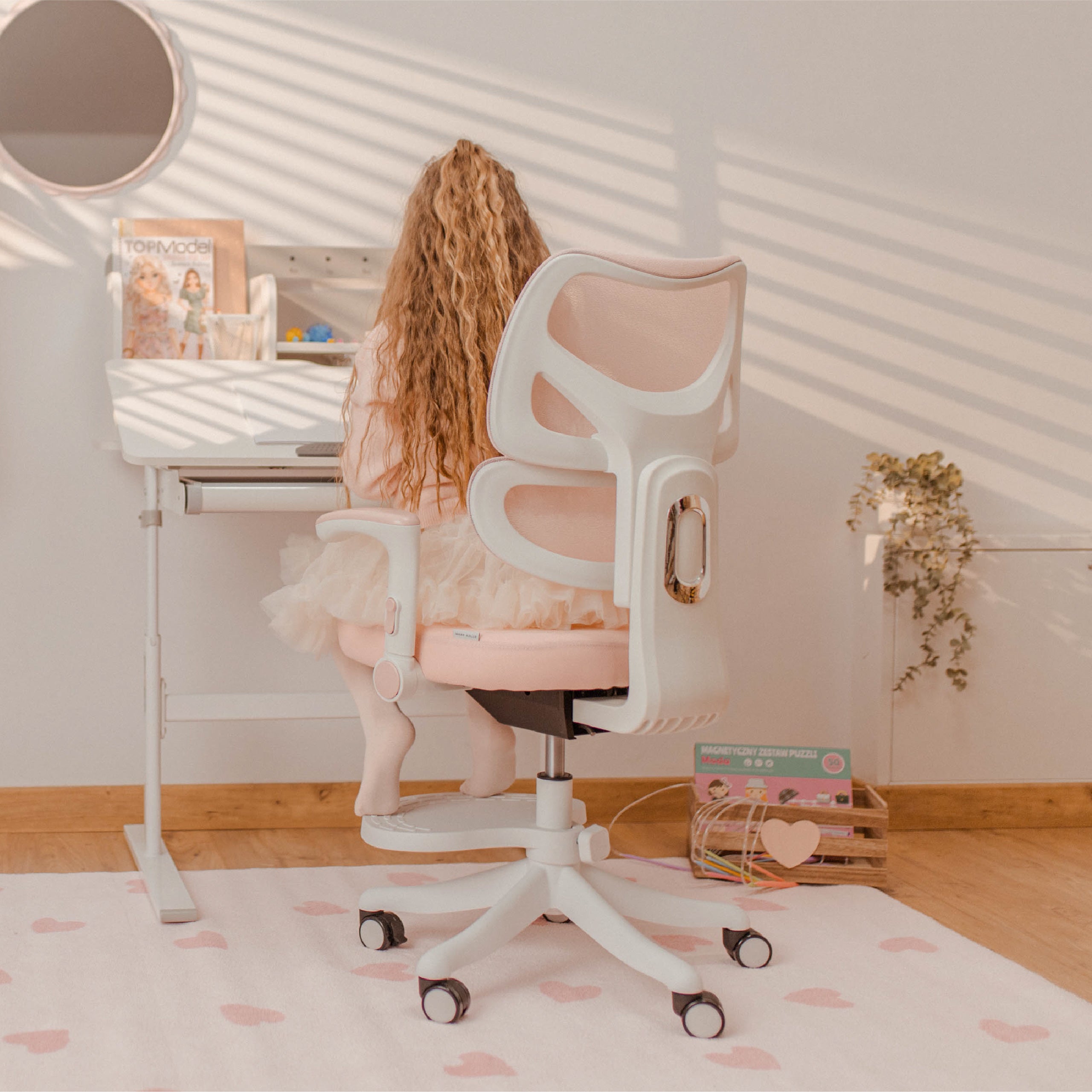 Poltrona girevole Mark Adler Junior 5.3 Pink