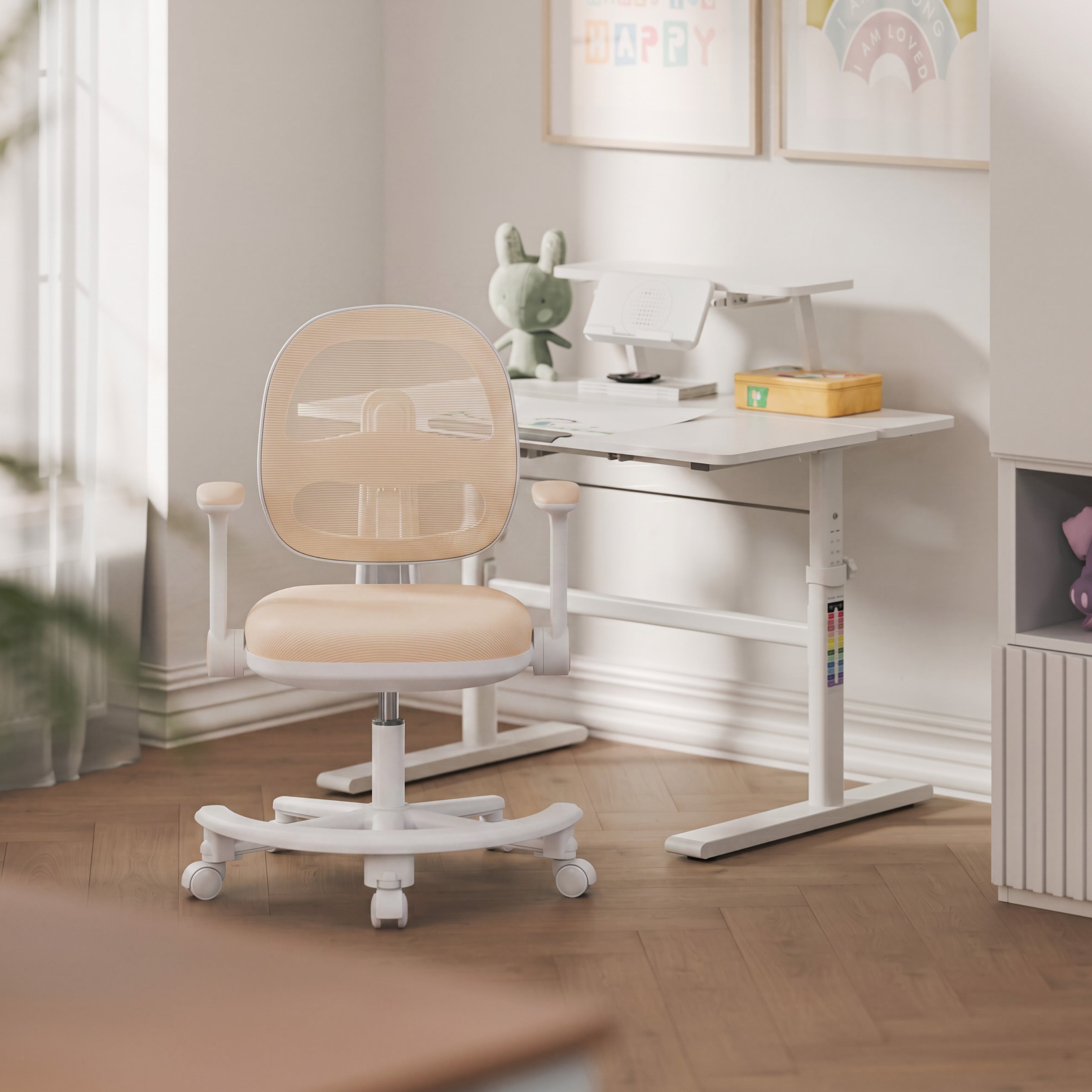 OUTLET Sedia da scrivania ergonomica per bambini Mark Adler Junior 3.6 Beige