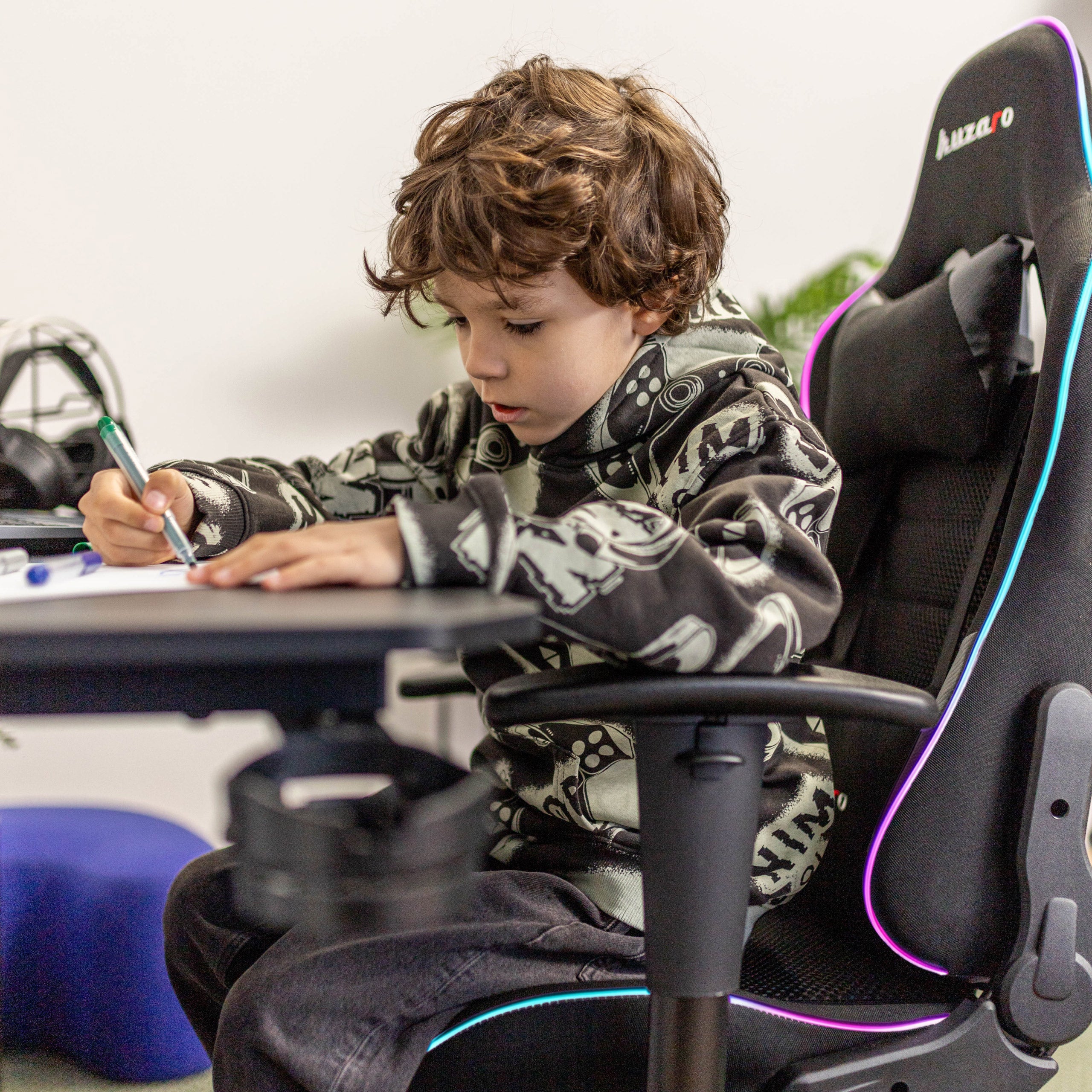 Poltrona da gaming per bambini HUZARO RANGER 6.0 RGB Mesh